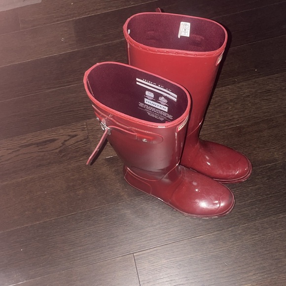 Hunter Boots Cranberry Red Size 10 authentic box included - Picture 3 of 6
